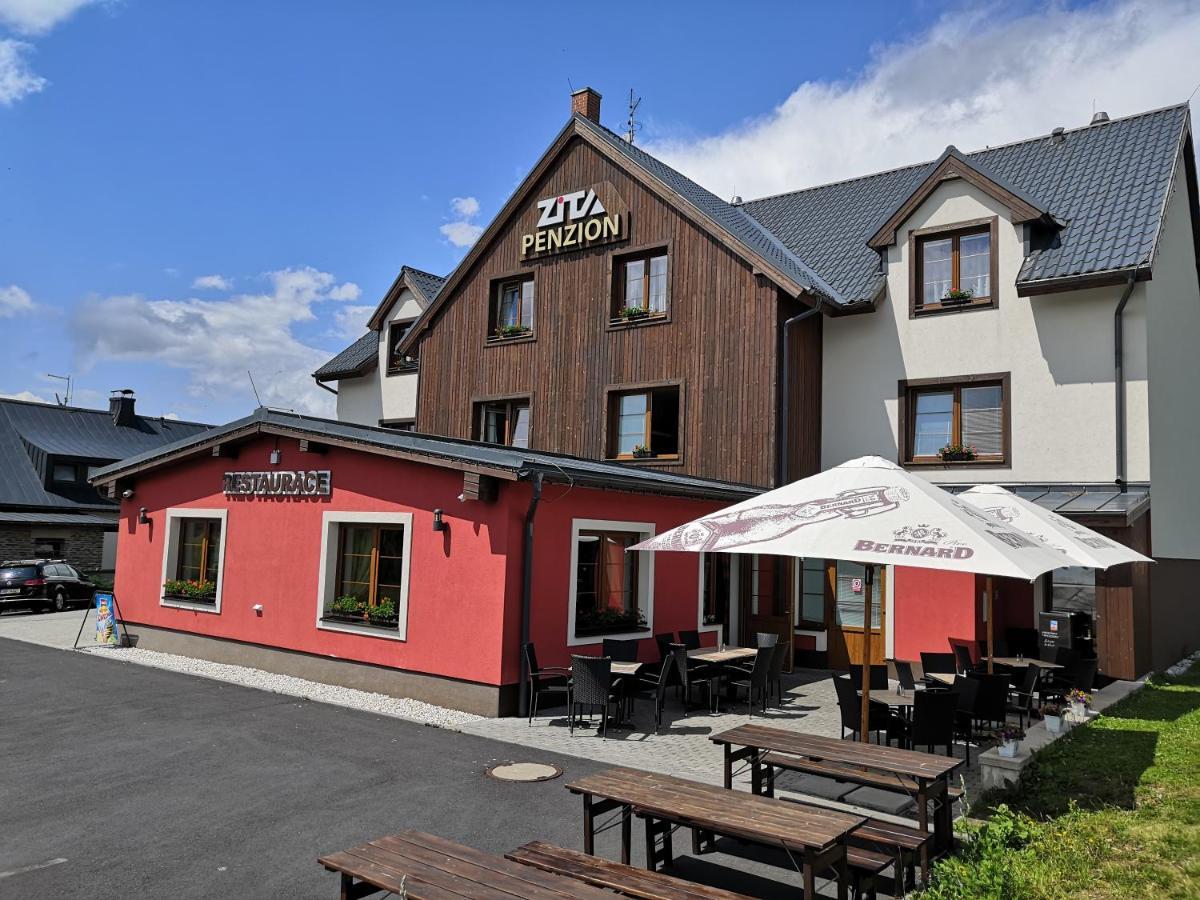 思蒂酒店 Boží Dar 外观 照片